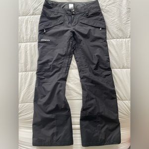 Patagonia women’s snow pants size Medium